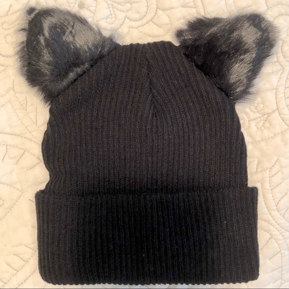 Quirky Kitty Cat Whiskers Beanie Hat - Picture 4 of 8